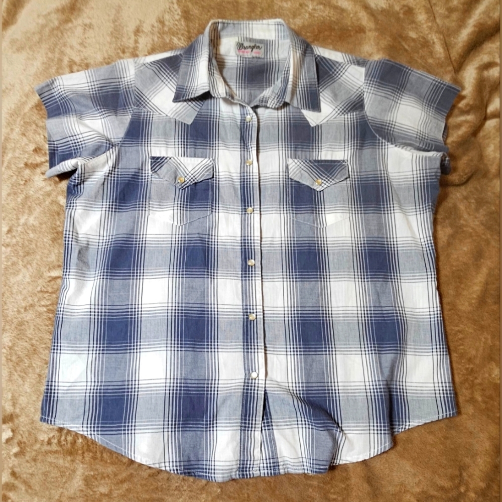 Wrangler Wrancher Women's Plaid Button Up
